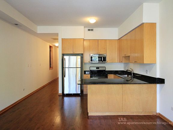 2nd image of 1445 N Wieland St APT 2W