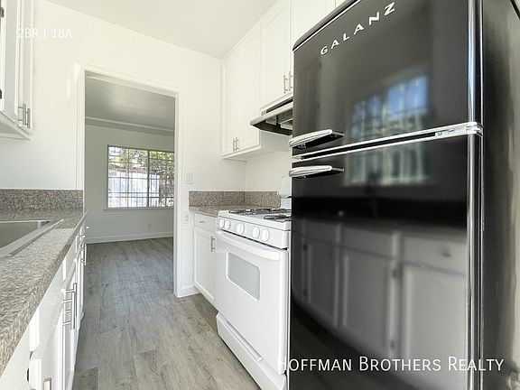 3rd image of 3529 Ferncroft Rd