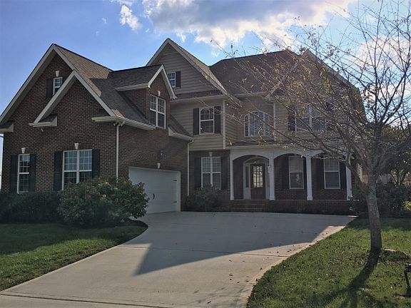 2nd image of 1513 Laurens Glen Ln