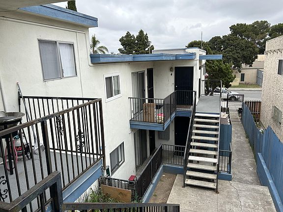 5th image of 4136 Menlo Ave #10985068