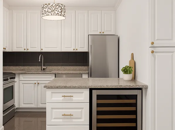 300 East 40th Street 24P image 3 of 10