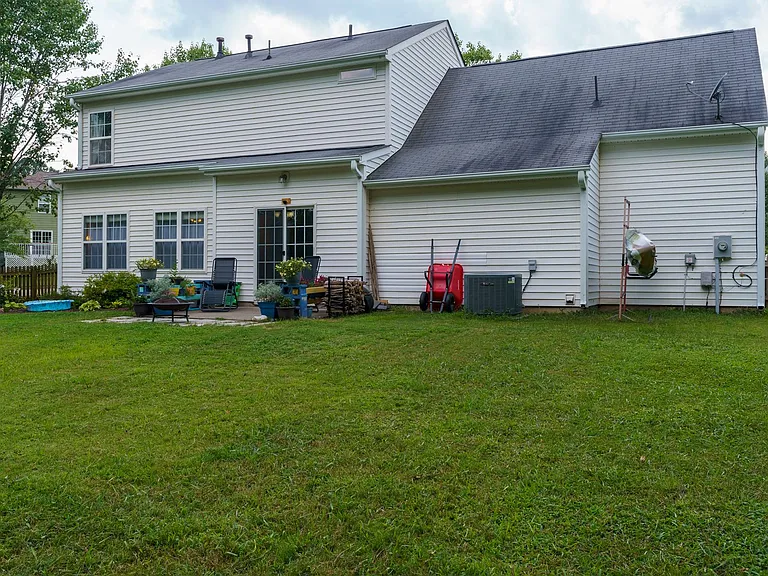 102 Bermuda Green Dr — Photo 24