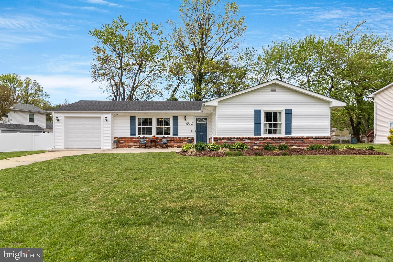 602 Wilson Ln photo 1
