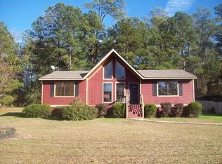 102 Executive Dr, Thomasville, GA 31792