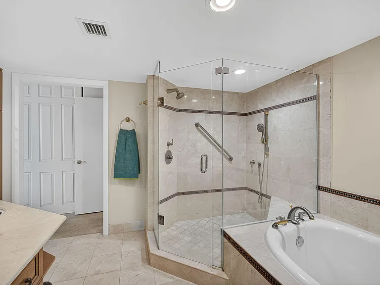 5550 N Ocean Dr #20C — Photo 30