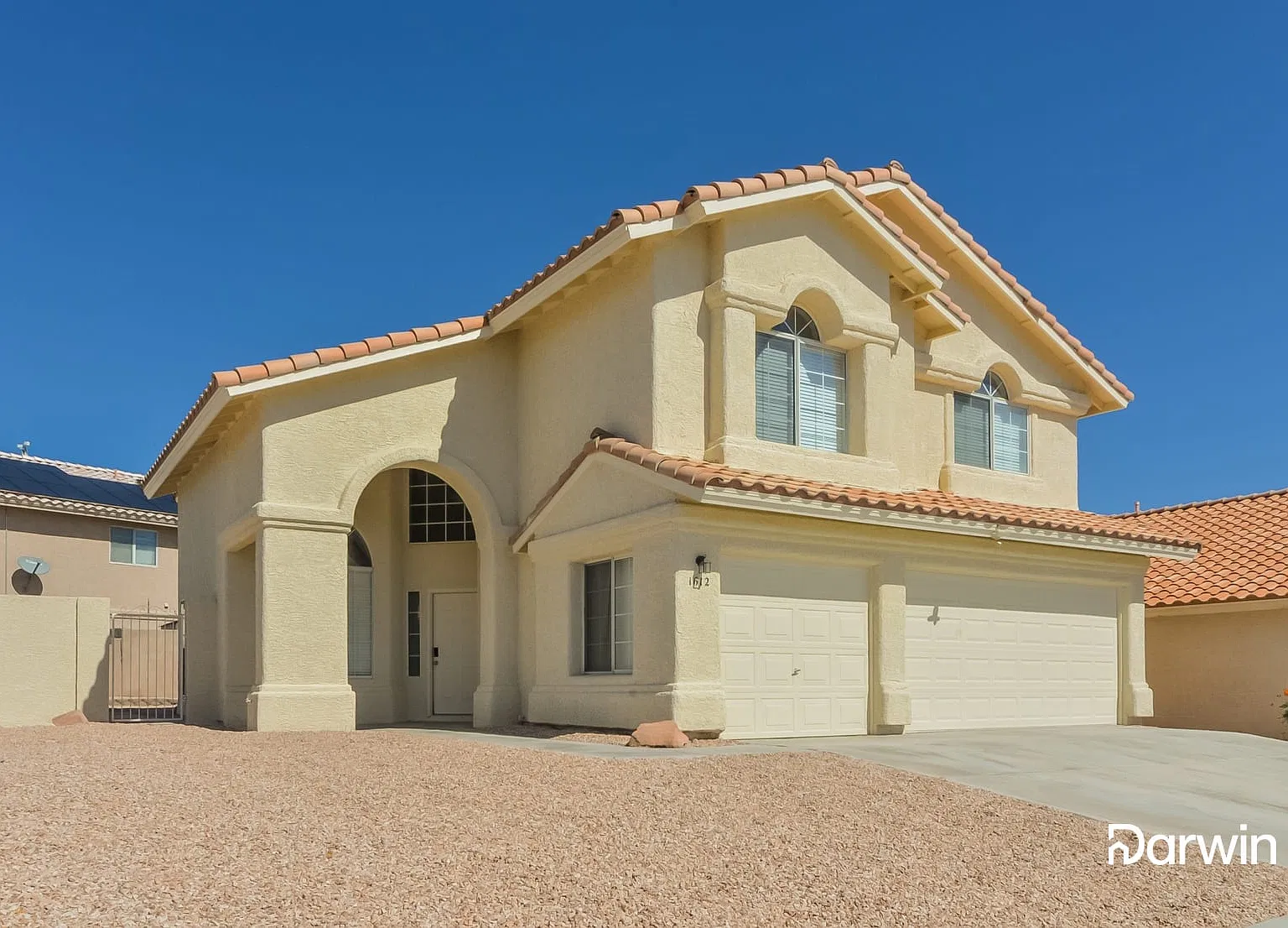 4 bed, 2.5 bath, 2055 sqft, $2,195 — Photo 2