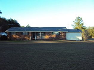 5655 Meadow Wood Rd, Blackshear, GA 31516