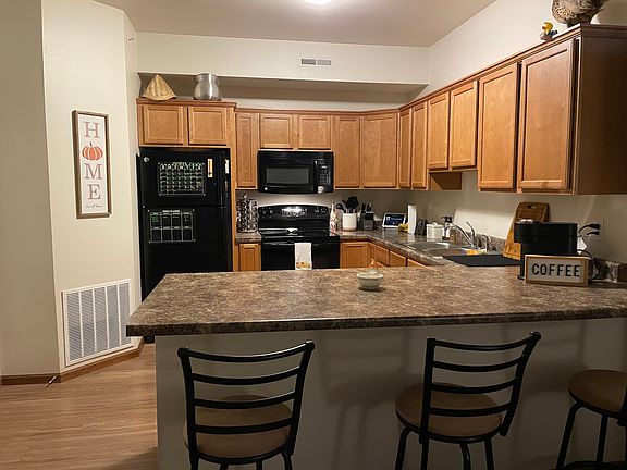 3rd image of 621 Lilac St APT 1