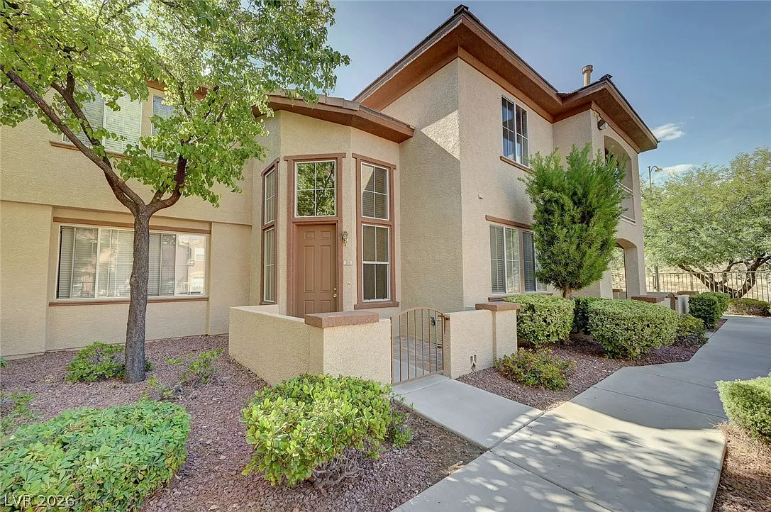 2 bed, 2.0 bath, 1280 sqft, $1,499 — Photo 1