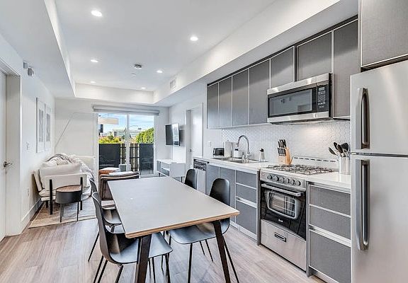 3+3 - Living Room Layout