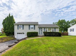 1 Benton Rd, Poughkeepsie, NY 12603