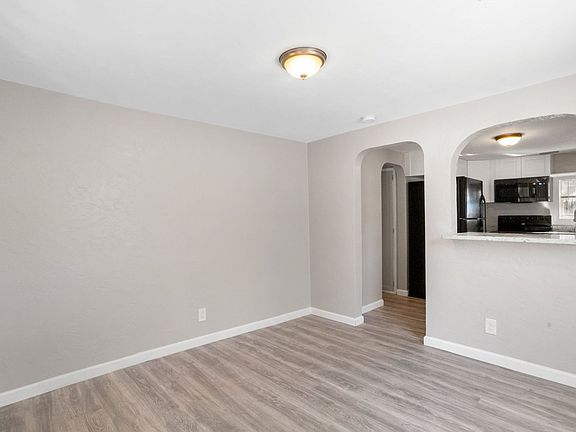 4th image of 2848 61st Ave N