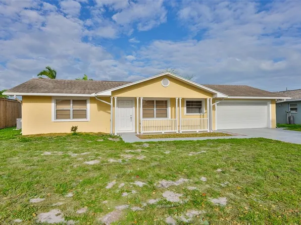 220 57th Street Ct W, Bradenton, FL 34209