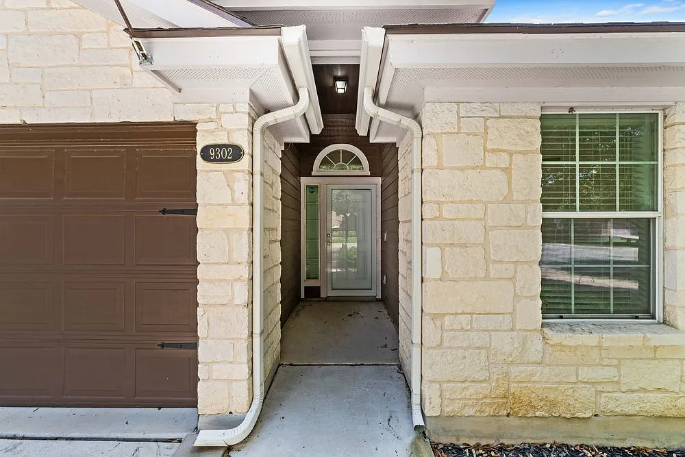 4 bed, 1805 sqft, $1,900 — Photo 4