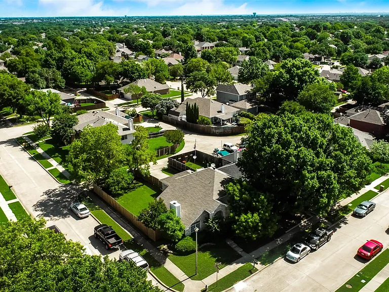 908 Stone Trail Dr — Photo 31