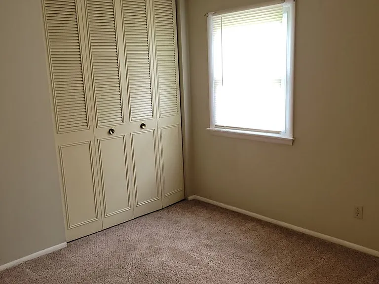 3915 S Orchard Ct — Photo 30