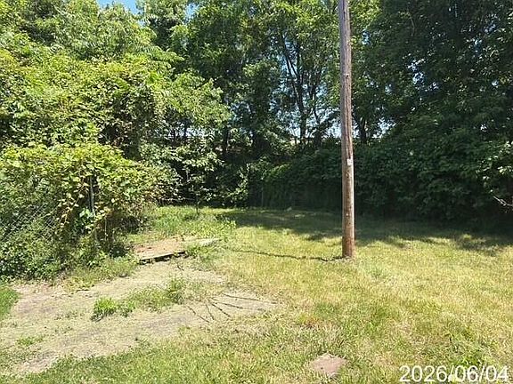 3rd image of 148 E Church St