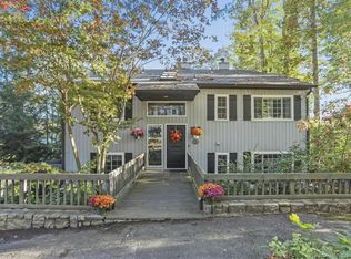 205 Mountain Rd, Ridgefield, CT 06877