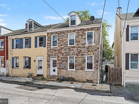 3rd image of 533 Woodward St