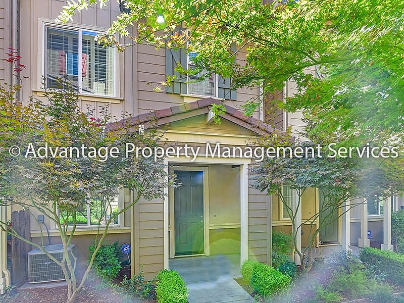 1st image of 6955 N Mariposa Ln