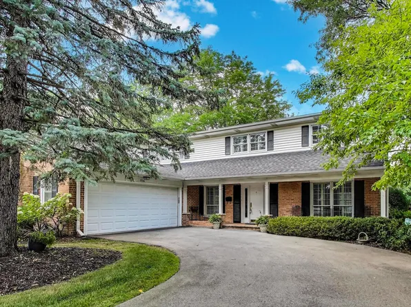 1704 S Fernandez Ave, Arlington Heights, IL 60005