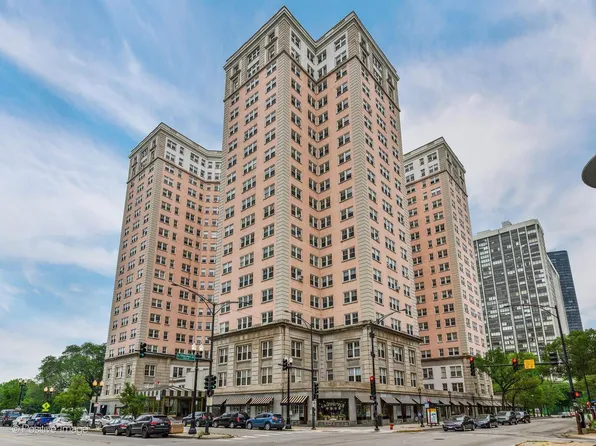 5555 N Sheridan Rd APT 1612, Chicago, IL 60640