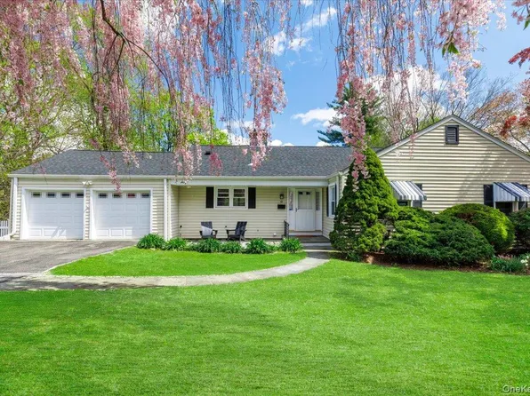 17 Rock Ridge Drive, Rye Brook, NY 10573