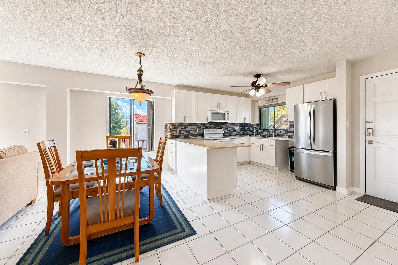 2 bed, $2,500 — Photo 4