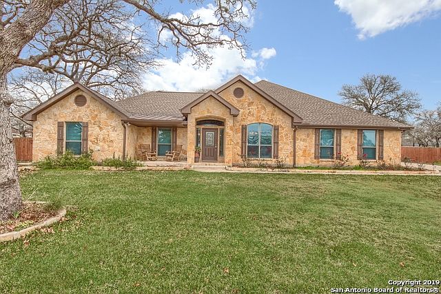 1st image of 140 Diamond View Dr