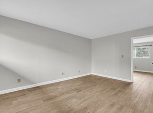 320 8th St N #5, Columbus, MS 39701