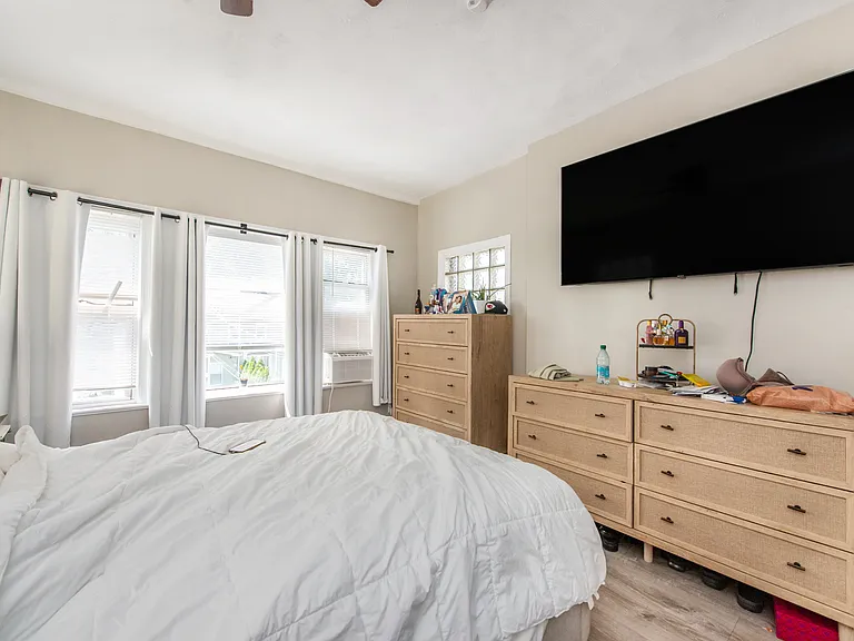 40 Olive St #1 — Photo 10