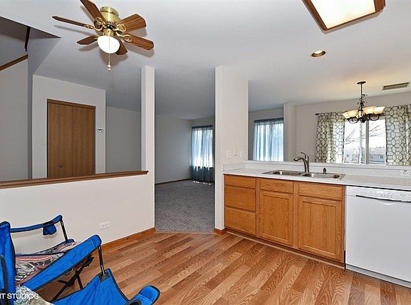 4th image of 2106 Orchard Ln