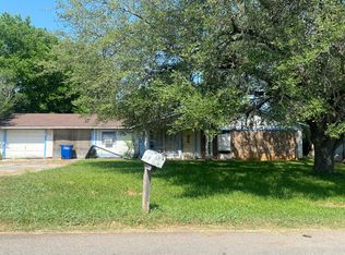 115 Indian Trl, Seguin, TX 78155