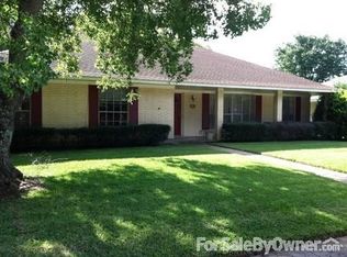 7506 Camelback Dr, Shreveport, LA 71105