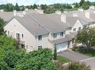 2240 Ranchview Ln N Unit 80, Plymouth, MN 55447