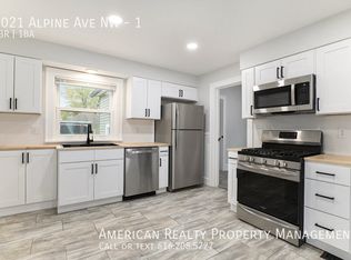 1021 Alpine Ave NW APT 1, Grand Rapids, MI 49504