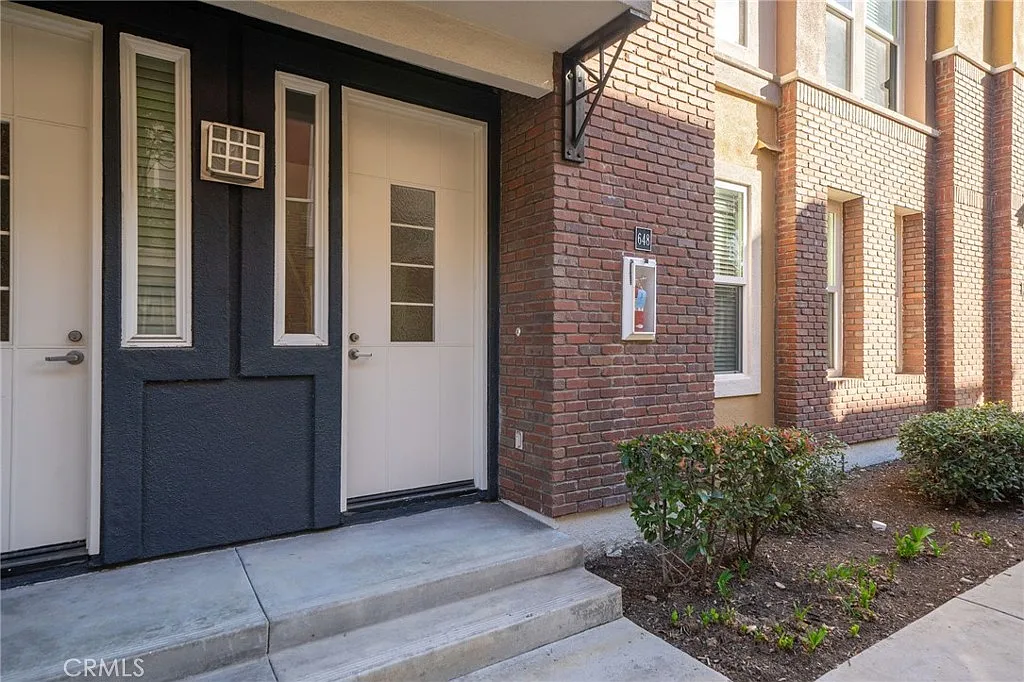 3 bed, 1658 sqft, $3,650 — Photo 3