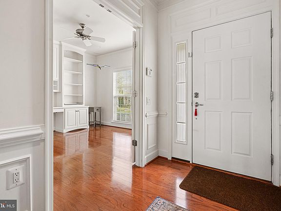 3rd image of 8 Mendota Way