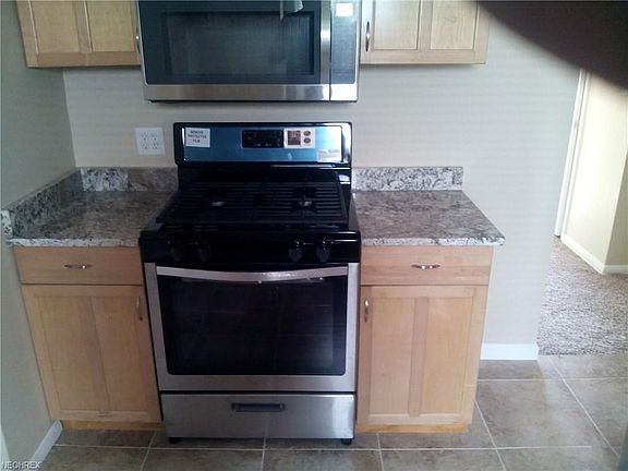 3rd image of 12800 Eastwood Blvd