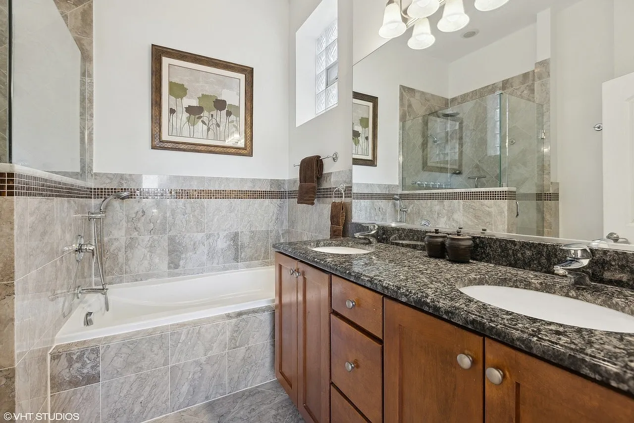 2428 West Cortez Street — Photo 1