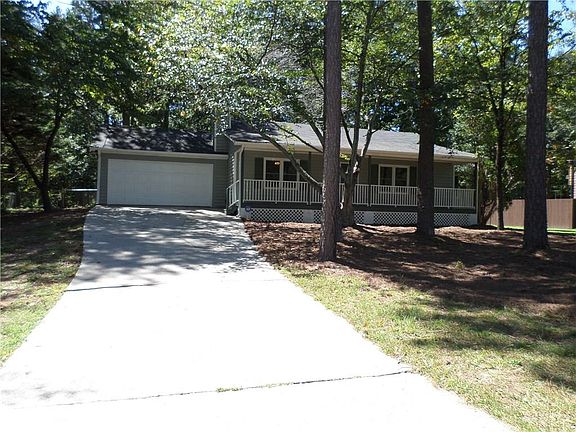 2nd image of 66 Stone Wood Ln
