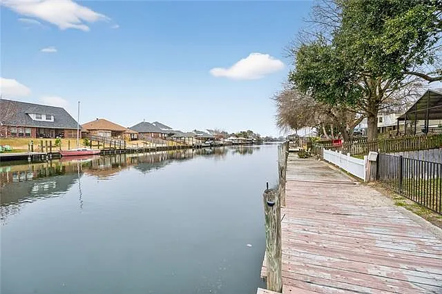 500 Marina Dr — Photo 22