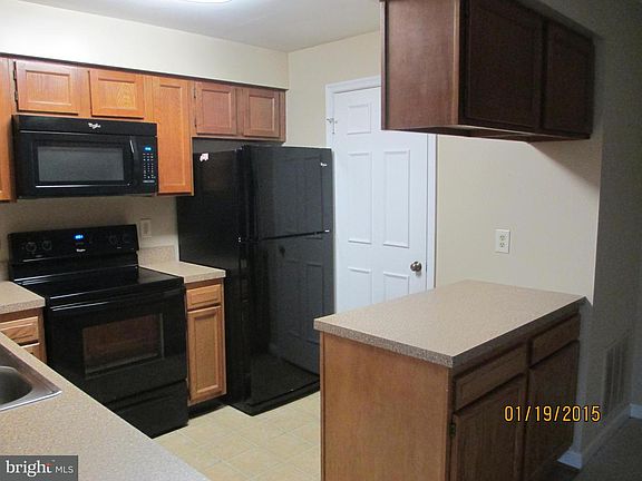 3rd image of 6047 Essex House Sq #A