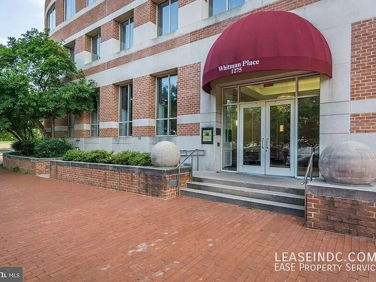 1275 25th St NW #600 — Photo 2