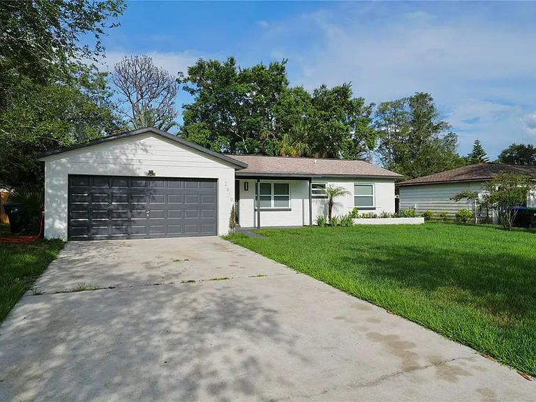 2619 Hendy Ct — Photo 2