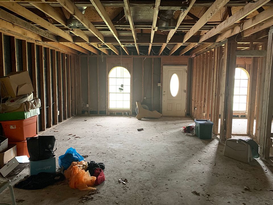 2nd image of 8827 Hickcock Dr
