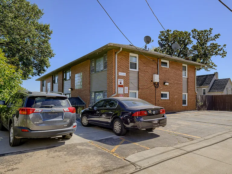 1008 S 29th St #3 — Photo 20