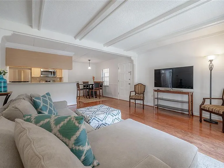 107 S Obrien St #218 — Photo 3