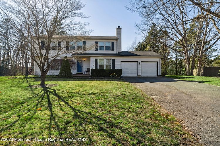 1st image of 104 Tarnov Ct
