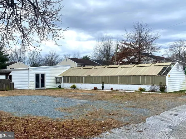 1001 E State St, Delmar, MD 21875
